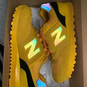 Classic traditional new balance.